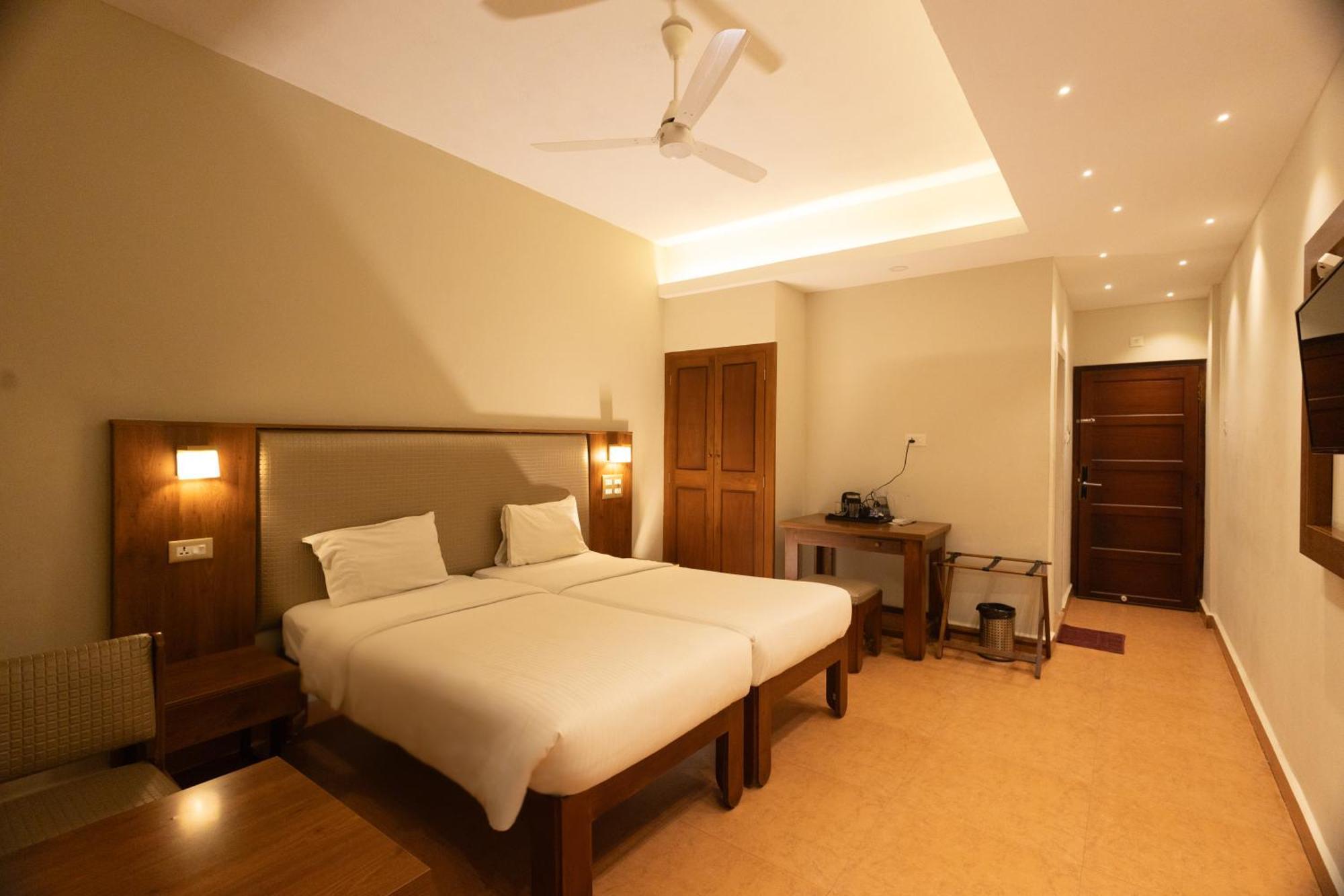 The Nisha Continental Vila Kottayam Exterior foto