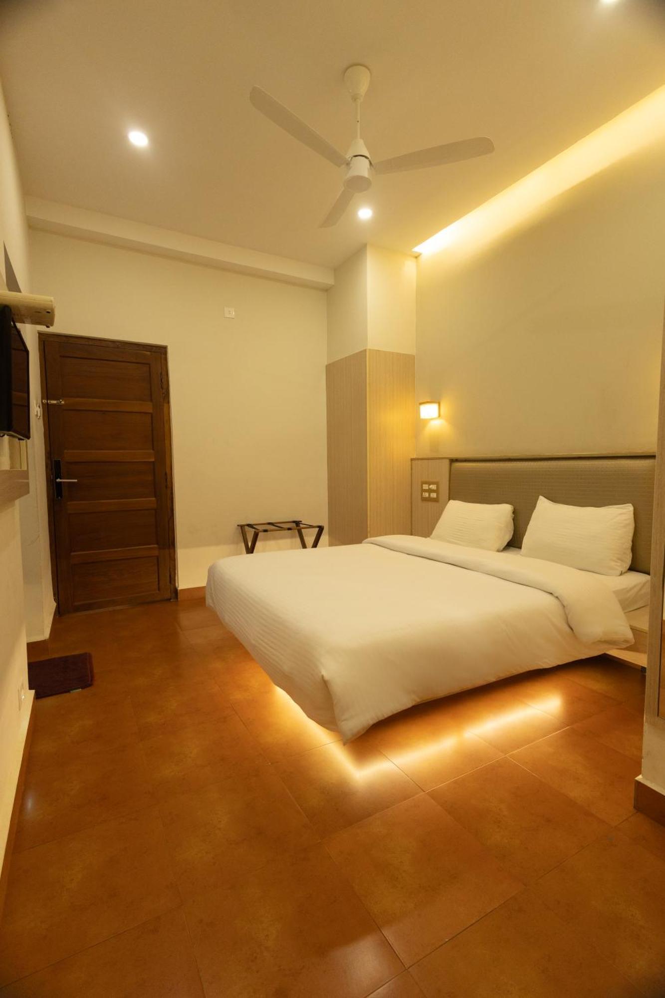 The Nisha Continental Vila Kottayam Exterior foto